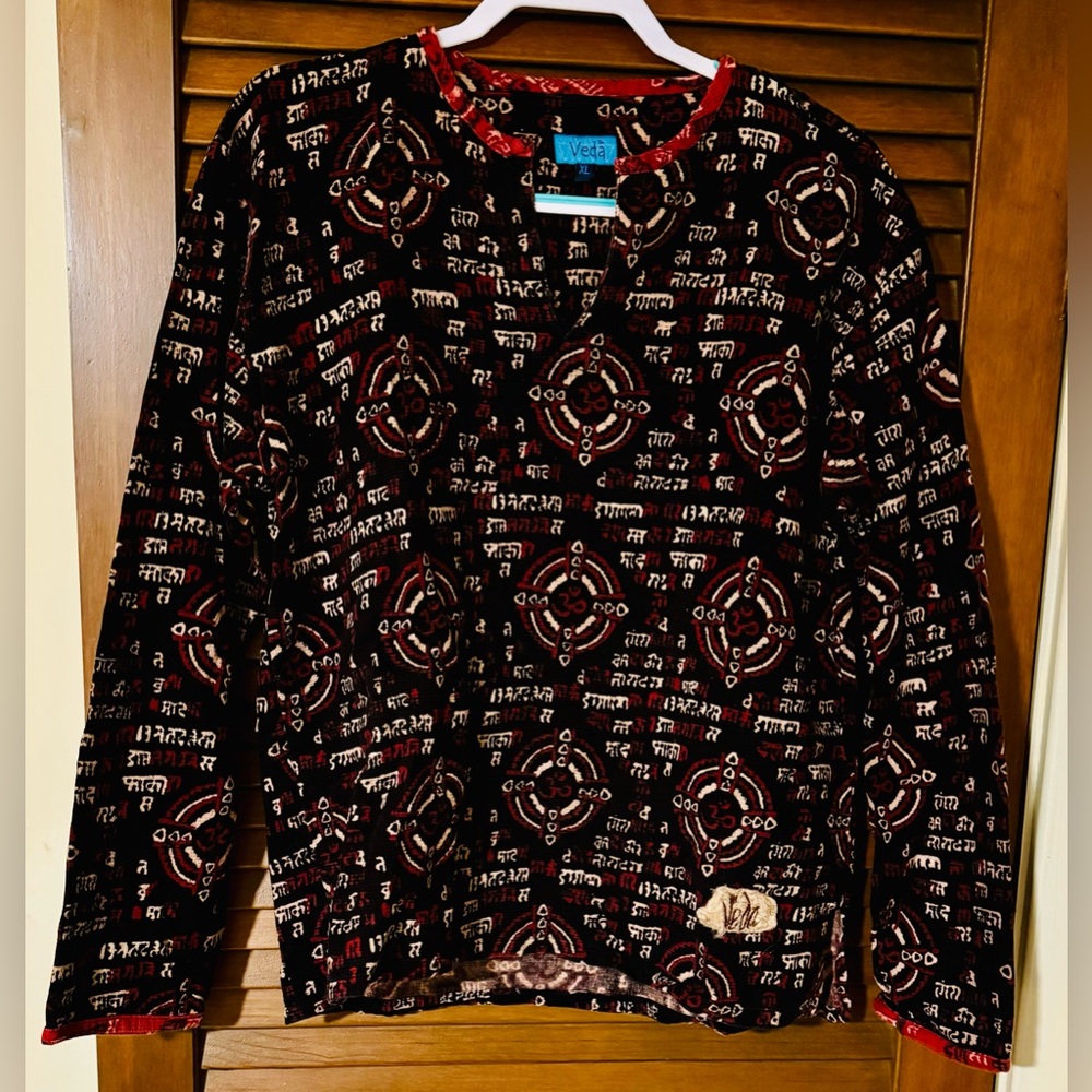 Veda Shirt. No Tag Explaining The Fabric Feels Like Hemp.